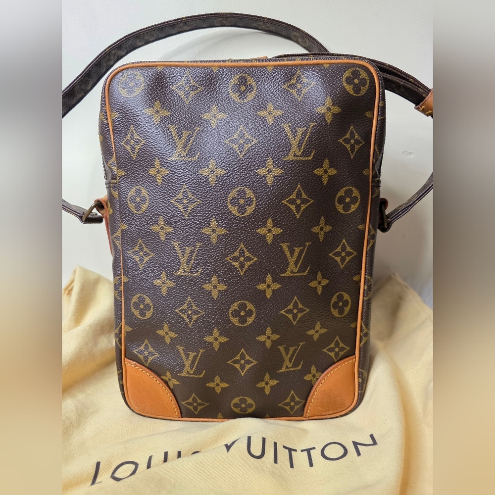 ❌SOLD❌ 🚨RARE🚨 🔥LV Amazone MM🔥 - Picture 3 of 16